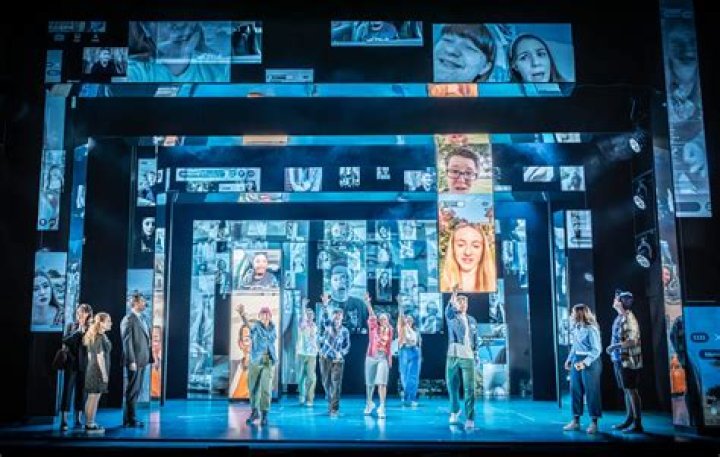 
Ben Platt in Broadway Performance “Dear Evan Hansen”. His Wiki, Net Worth, Grammy, Family. Is He Gay? 
