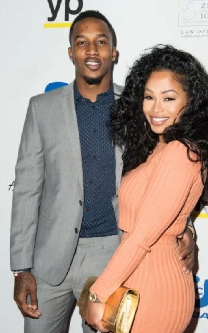 Brandon Jennings is not Married to Wife. Dating a Girlfriend. 3 Kids.