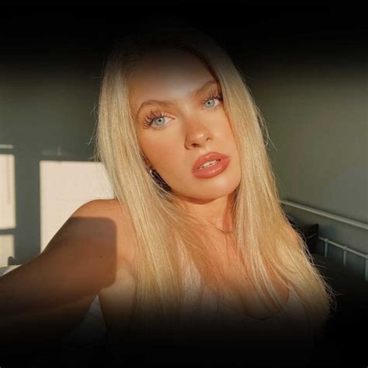 Claudia Walsh Height, Weight, Net Worth, Age, Birthday, Wikipedia, Who, Nationality, Biography