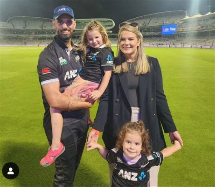 
Cricket: Daryl Mitchell Comes From A Sports Family Background, Wife Amy Mitchell And Parents 