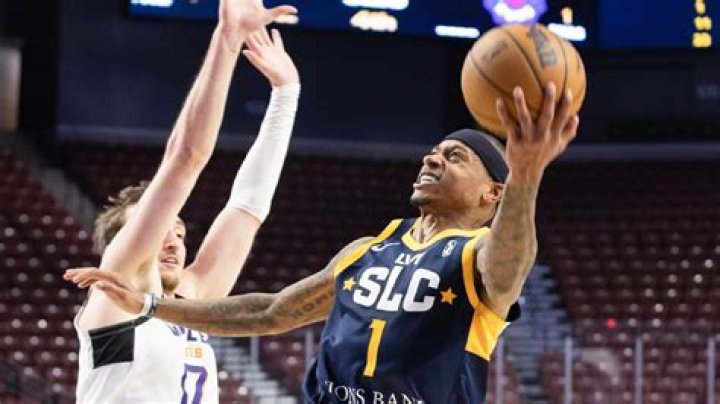 
Dana Isaiah Thomas Height, Weight, Net Worth, Age, Birthday, Wikipedia, Who, Instagram, Biography 