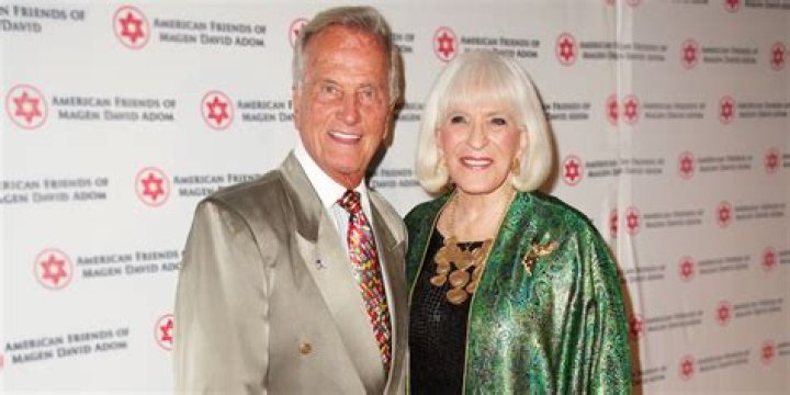 
Donna Mills | Still Alive: Death Hoax-What Happened To Her? 