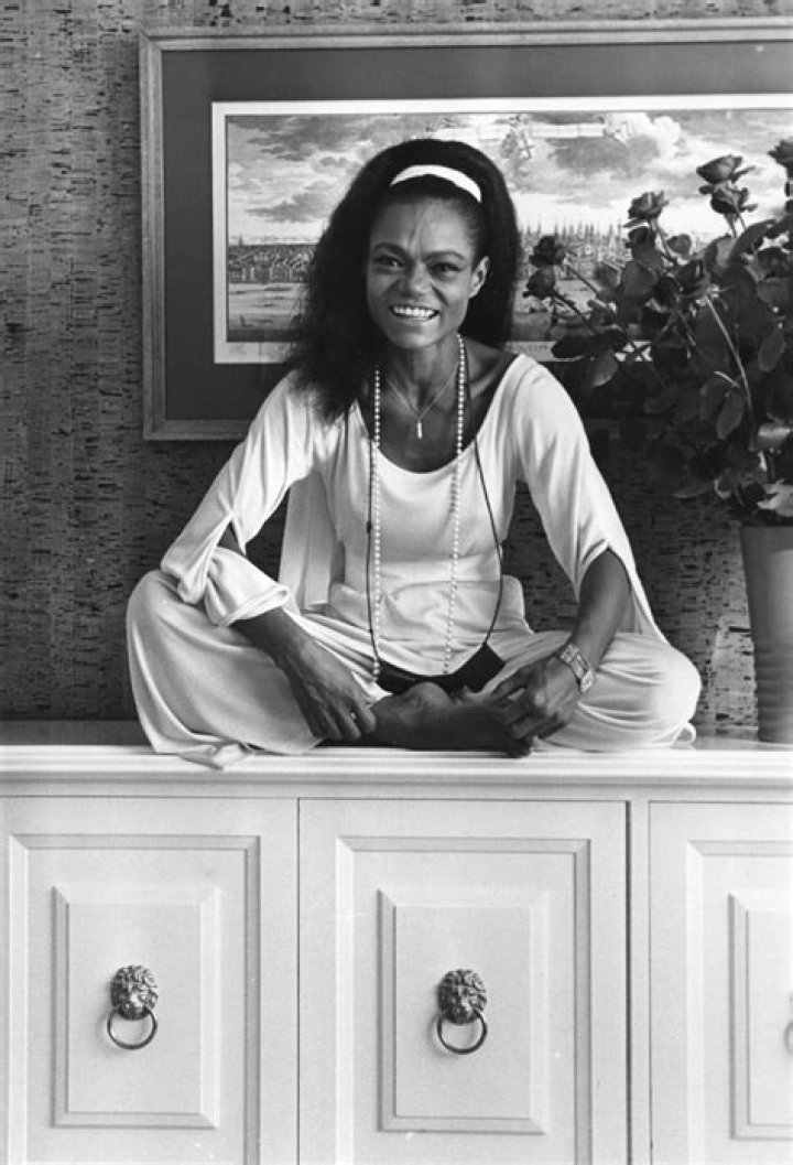 
Eartha Pond Height, Weight, Net Worth, Age, Birthday, Wikipedia, Who, Nationality, Biography 