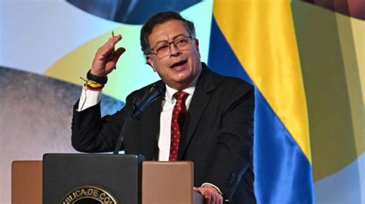 Gustavo Petro Height, Weight, Net Worth, Age, Birthday, Wikipedia, Who, Instagram, Biography