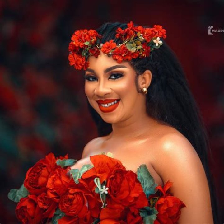 
“How God Kept My Baby Alive In My Womb For 8hrs after I Almost Died On The Way To The Hospital” – Amarachi Igidimbah 
