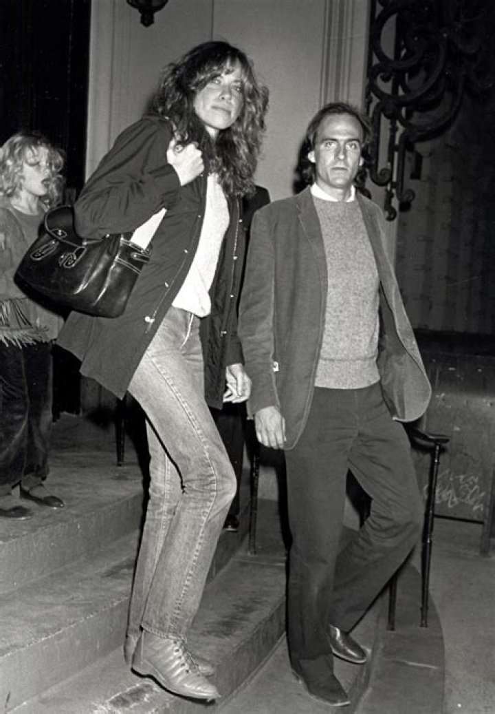 
How Tall Is Carly Simon? 