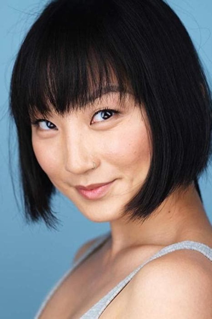 
Is Poppy Liu Trans? Her Gender And Sexuality – Does She Have A Girlfriend? 