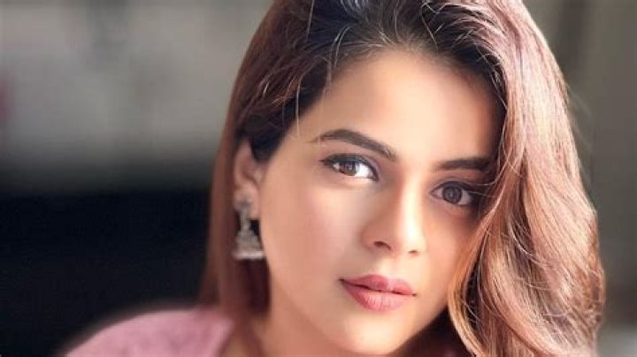 
Jigyasa Singh Height, Weight, Net Worth, Age, Birthday, Wikipedia, Who, Nationality, Biography 