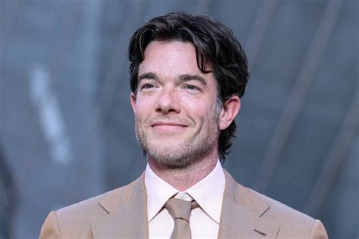 John Mulaney Height, Weight, Net Worth, Age, Birthday, Wikipedia, Who, Nationality, Biography