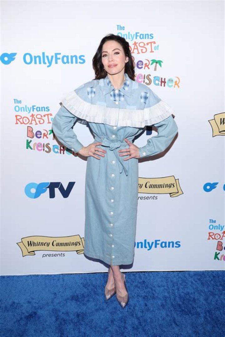 Katie Cummings Height, Weight, Net Worth, Age, Birthday, Wikipedia, Who, Instagram, Biography
