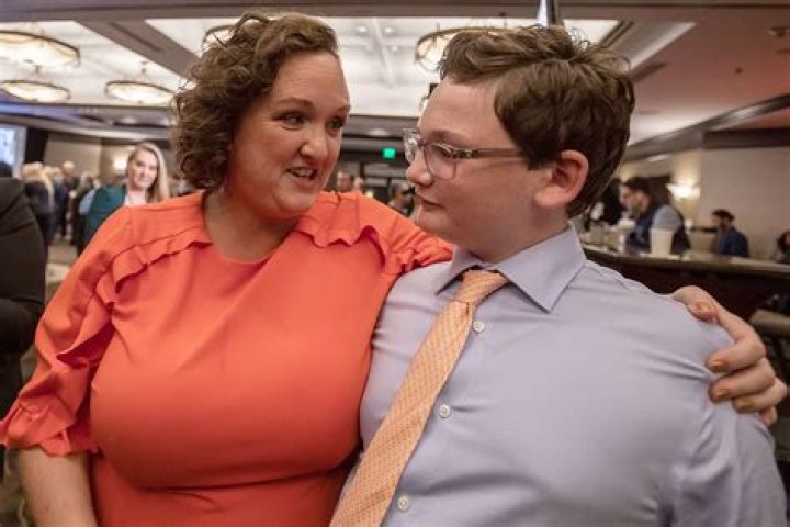 
Katie Porter’s Ex-Husband Matthew Hoffman: Was He Abusive? 