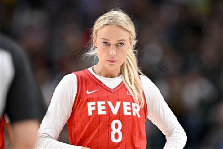 Kelly Cunningham Height, Weight, Net Worth, Age, Birthday, Wikipedia, Who, Instagram, Biography