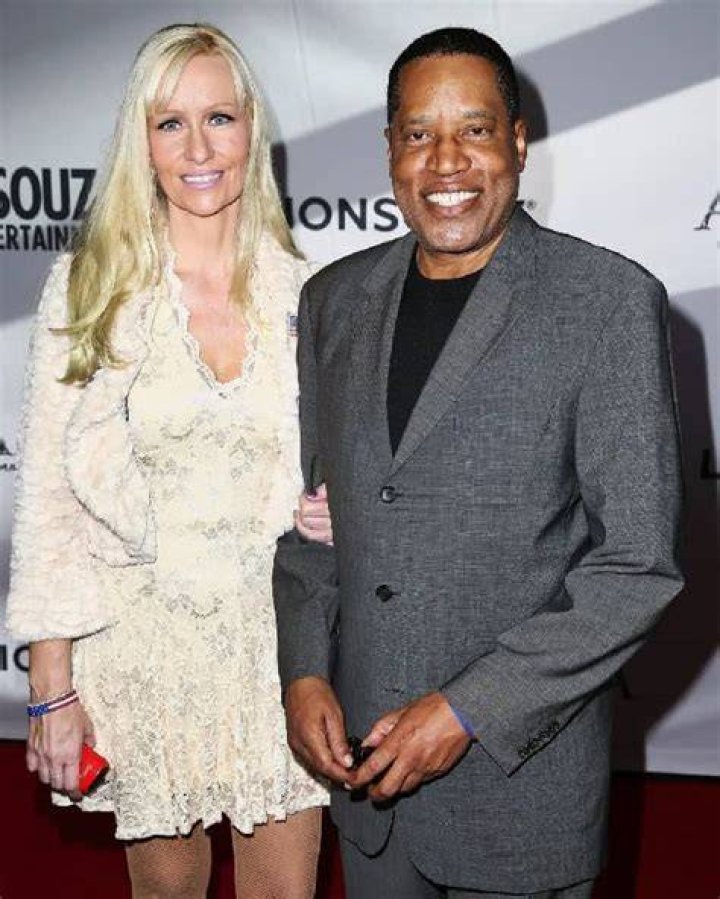 
Larry Elder’s Wife: Is He In A Relationship With Alexandra Datig? Explore His Married Life 