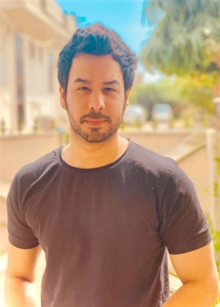 
Manish Goplani Height, Weight, Net Worth, Age, Birthday, Wikipedia, Who, Nationality, Biography 