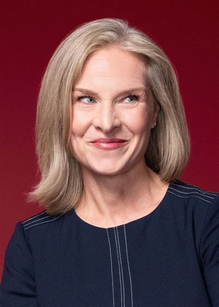 Mary Louise Kelly Height, Weight, Net Worth, Age, Birthday, Wikipedia, Who, Nationality, Biography