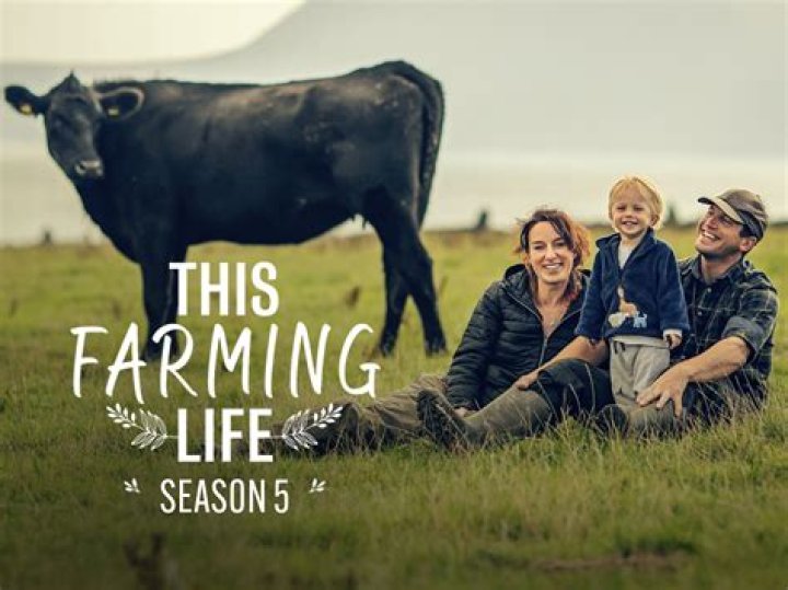 
Meet This Farming Life Emma Gray And Husband Ewan Irvine, The Couple Returning For The Season 5 