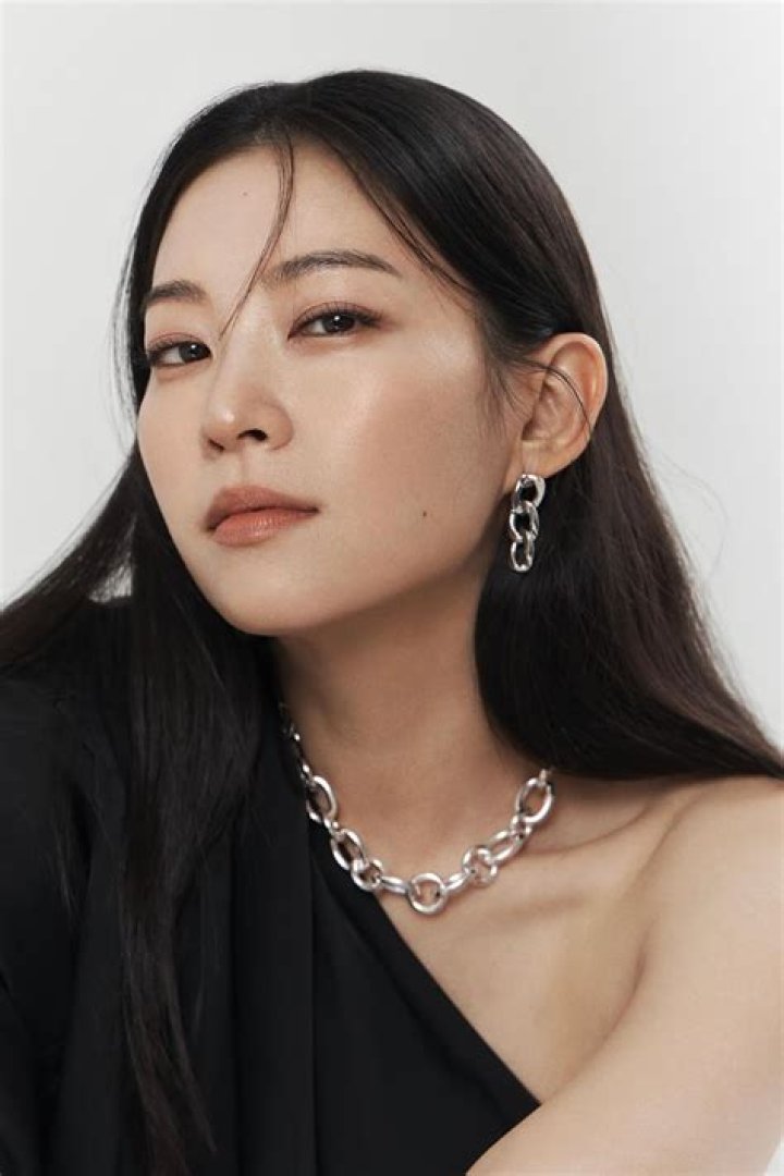 
Robin Cho Age, Birthday, Wikipedia, Who, Nationality, Biography 