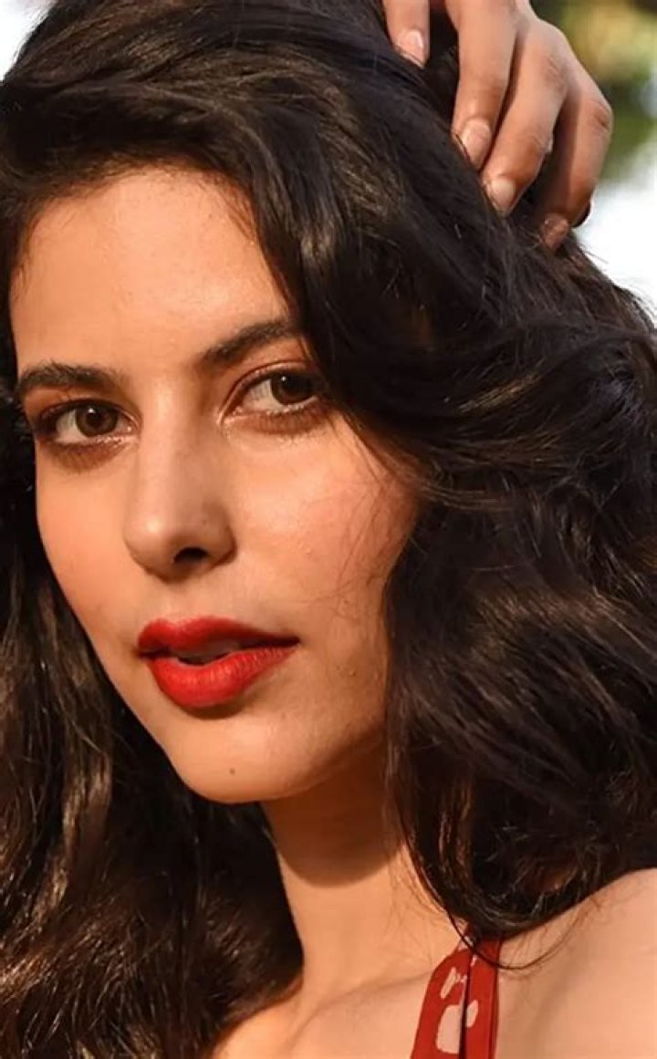 Saloni Khanna Patel Height, Weight, Net Worth, Age, Birthday, Wikipedia, Who, Instagram, Biography