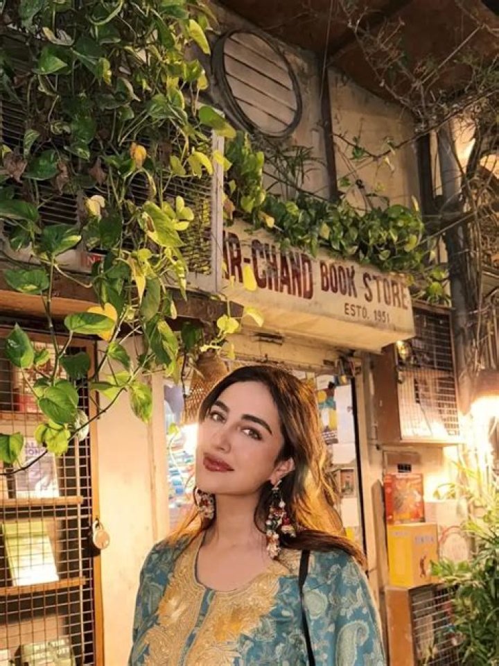 
Samreen Kaur Height, Weight, Net Worth, Age, Wiki, Who, Instagram, Biography 