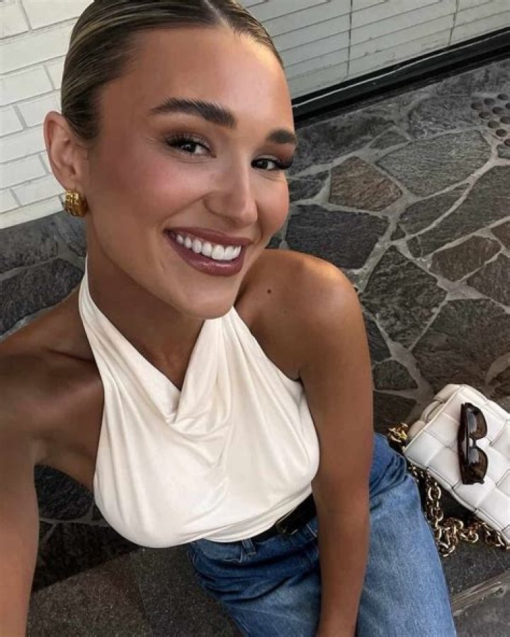 
Shani Grimmond Height, Weight, Net Worth, Age, Birthday, Wikipedia, Who, Nationality, Biography 
