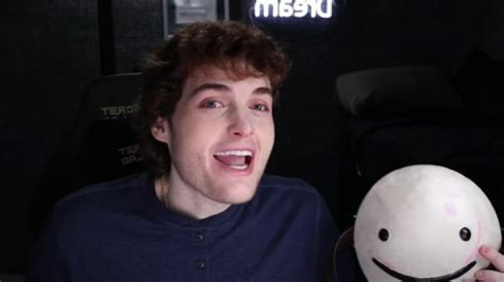
Skittle Chan Face Reveal & Real Name, Here Are Details About The Beluga Universe Character On Discord 