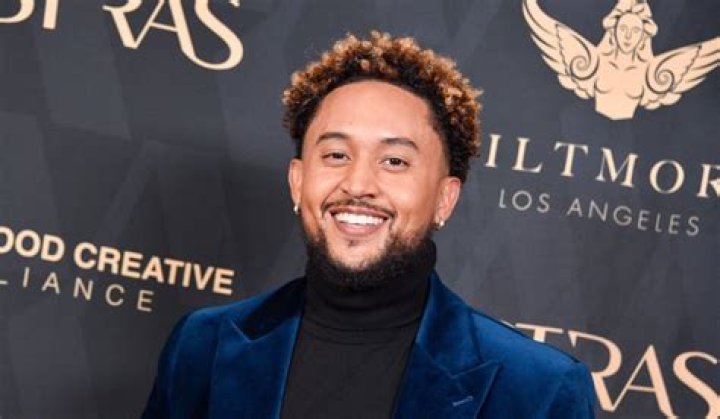 Tahj Mowry Height, Weight, Net Worth, Age, Birthday, Wikipedia, Who, Nationality, Biography