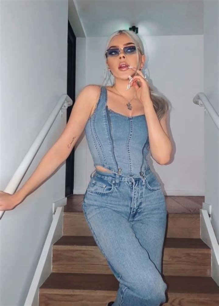 
Tina Halada Height, Weight, Net Worth, Age, Wiki, Who, Instagram, Biography 