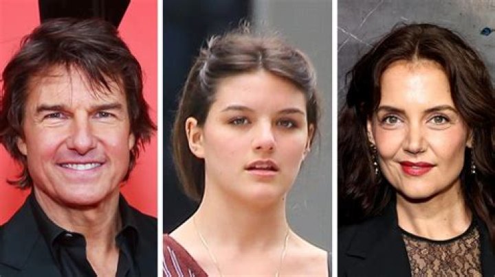 
Tom Cruise’s Daughter Is Set To Make Her Music Debut In “Alone Together” 