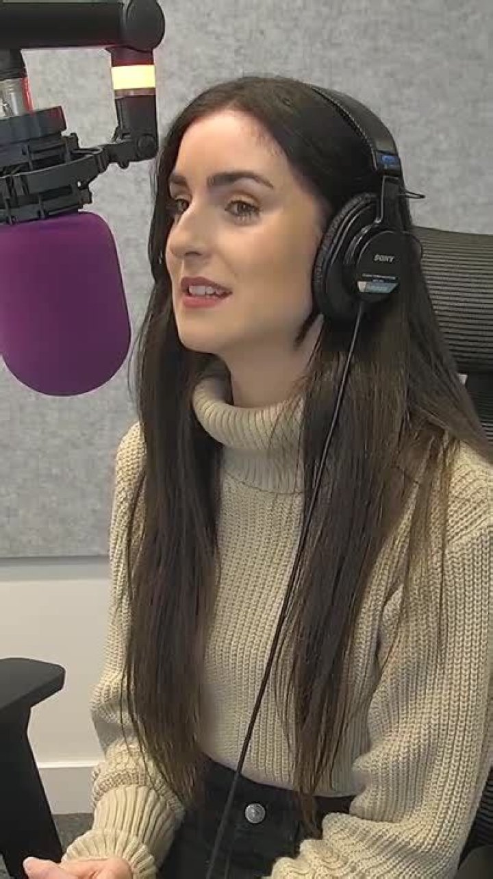 
Vicky Hawkesworth Will Replace Scott Mills As Radio 1 Presenter 