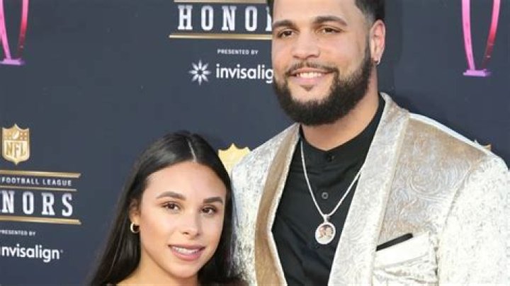 Who is Ashli Dotson? Meet the Fashionista Wife Of Mike Evans!