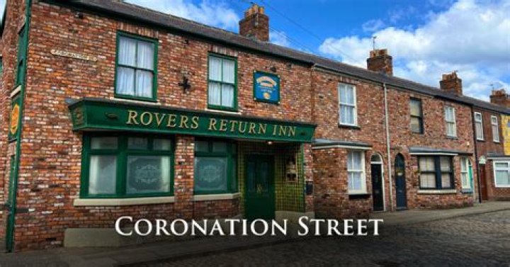
Why Is Rula Lenska Leaving Coronation Street? Does She Wear A Wig? Hair Problems 
